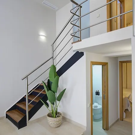 Perfect Getaway Steps From The And Old Town 埃斯特波纳