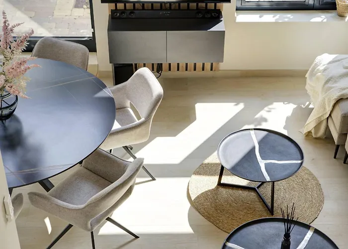 Perfect Getaway Steps From The And Old Town Apartamento Estepona