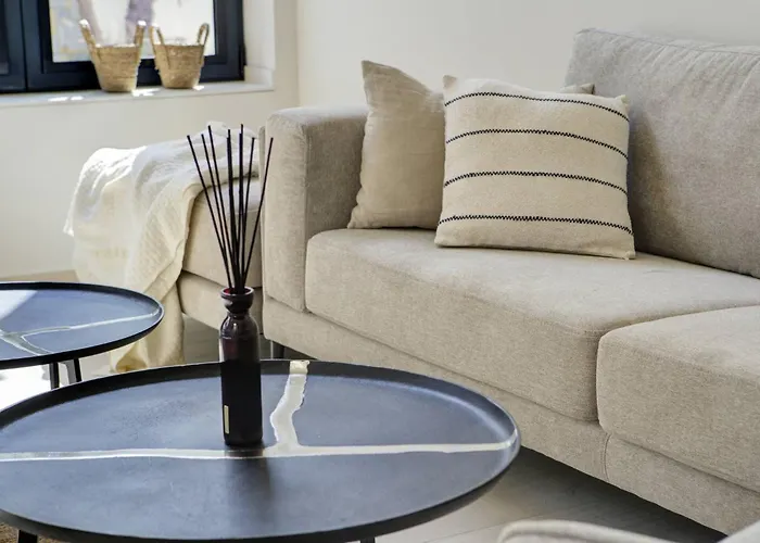 Perfect Getaway Steps From The And Old Town