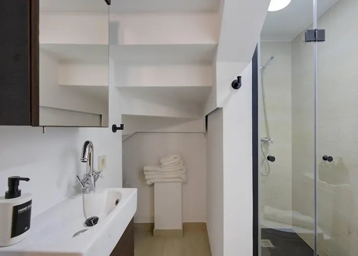 Perfect Getaway Steps From The And Old Town