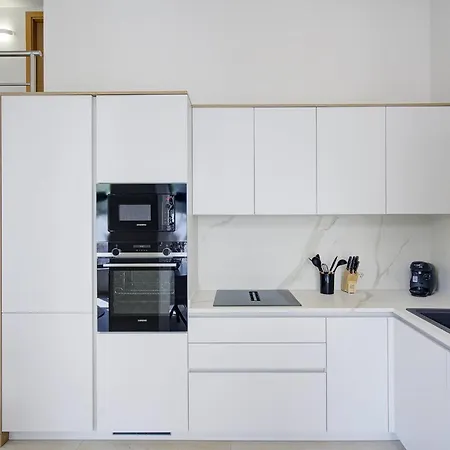 Perfect Getaway Steps From The And Old Town