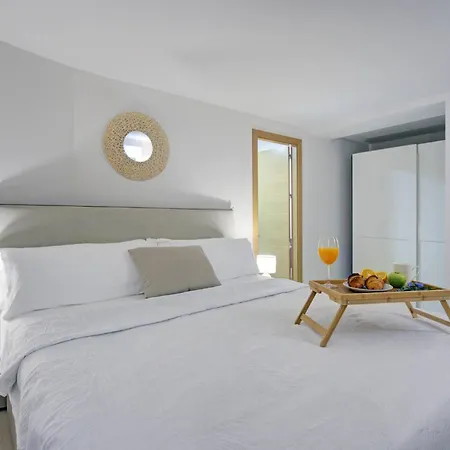 Perfect Getaway Steps From The And Old Town Estepona