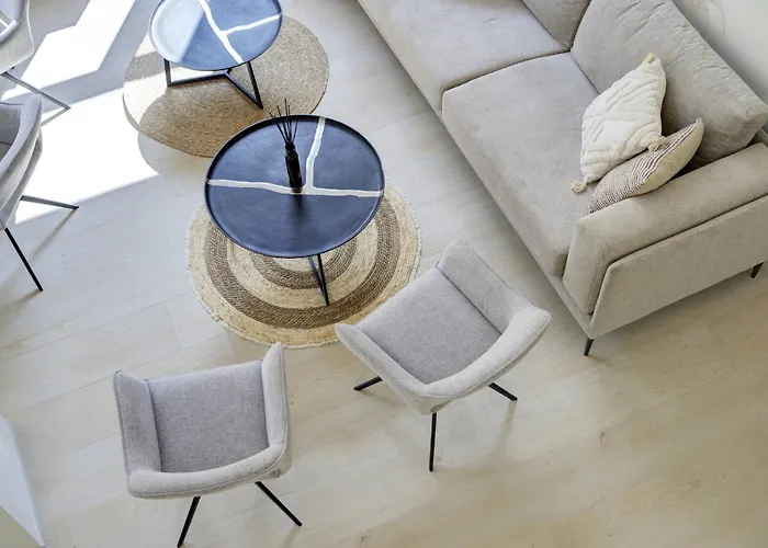 Apartment Perfect Getaway Steps From The And Old Town