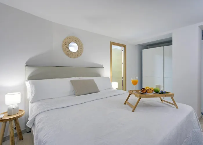 Perfect Getaway Steps From The And Old Town Estepona